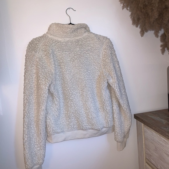 Fuzzy quarter zip - Picture 4 of 4